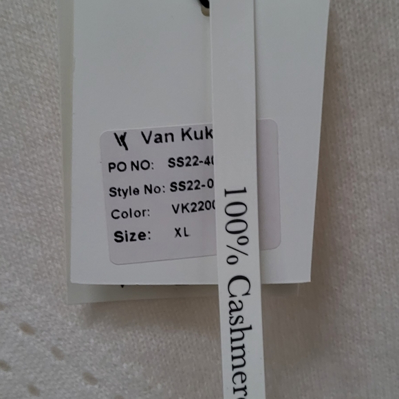 Van Kukil Cashmere Collegiate Style Cardigan XL and L -NWT - Picture 16 of 17